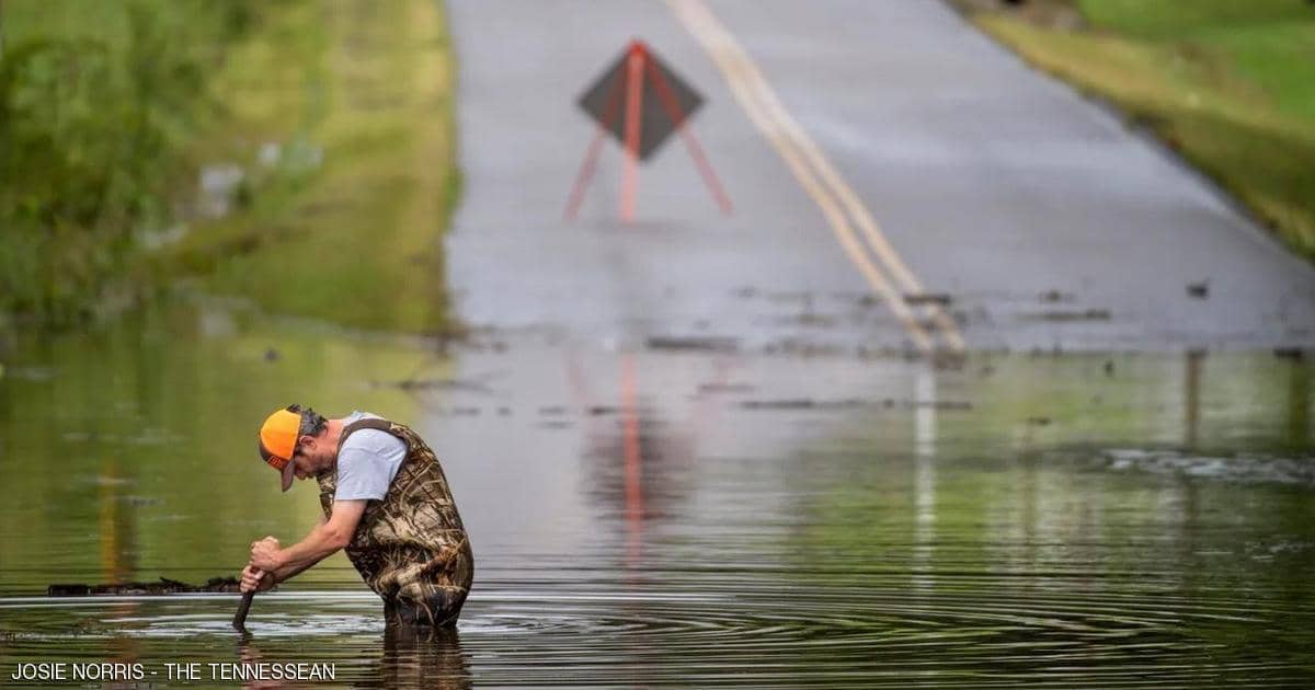 فيديو الفيضانات “المميتة”.. 21 قتيلا ومفقودون بولاية أميركية