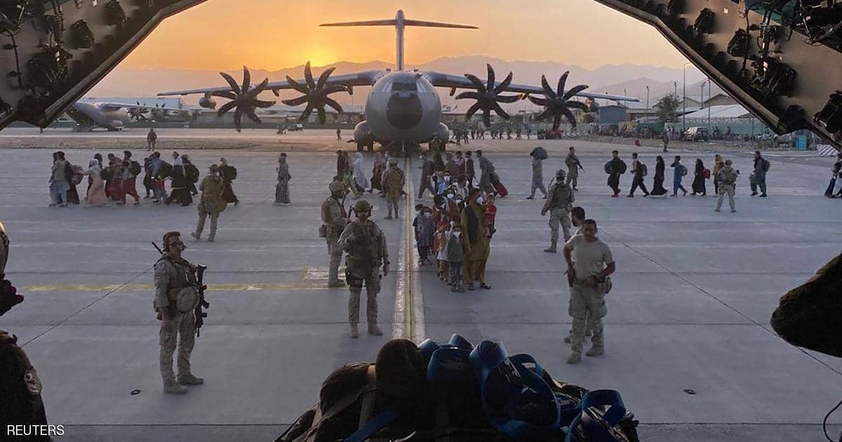 واشنطن وطالبان.. “تصريحات غير متوافقة” بشأن مطار كابل