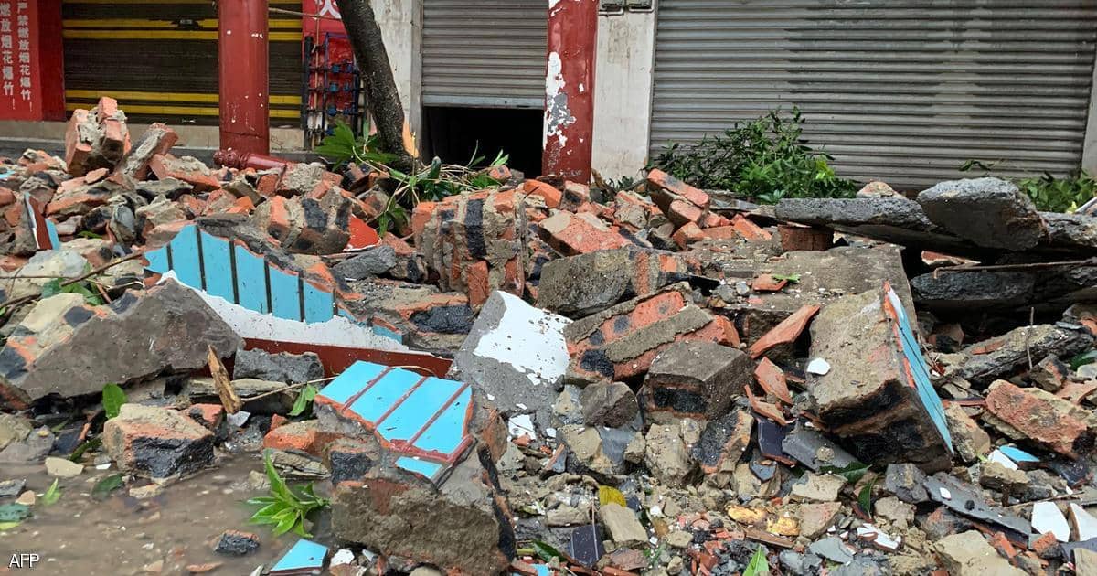 بالفيديو.. قتيلان وعشرات المصابين في زلزال جنوب غربي الصين