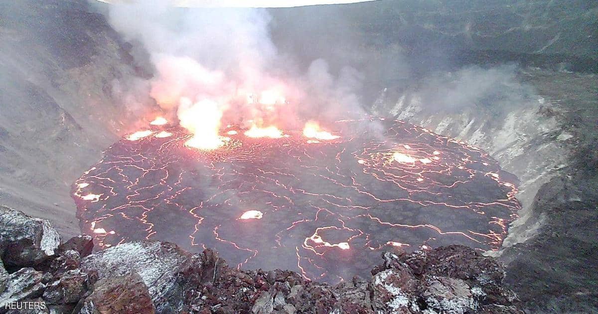 بعد أيام من “كارثة لا بالما”.. فيديو مخيف لثوران بركان آخر