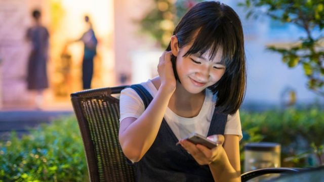 تيك توك: لماذا تضيق الصين الخناق على المراهقين والأطفال على نسختها من التطبيق الشهير؟