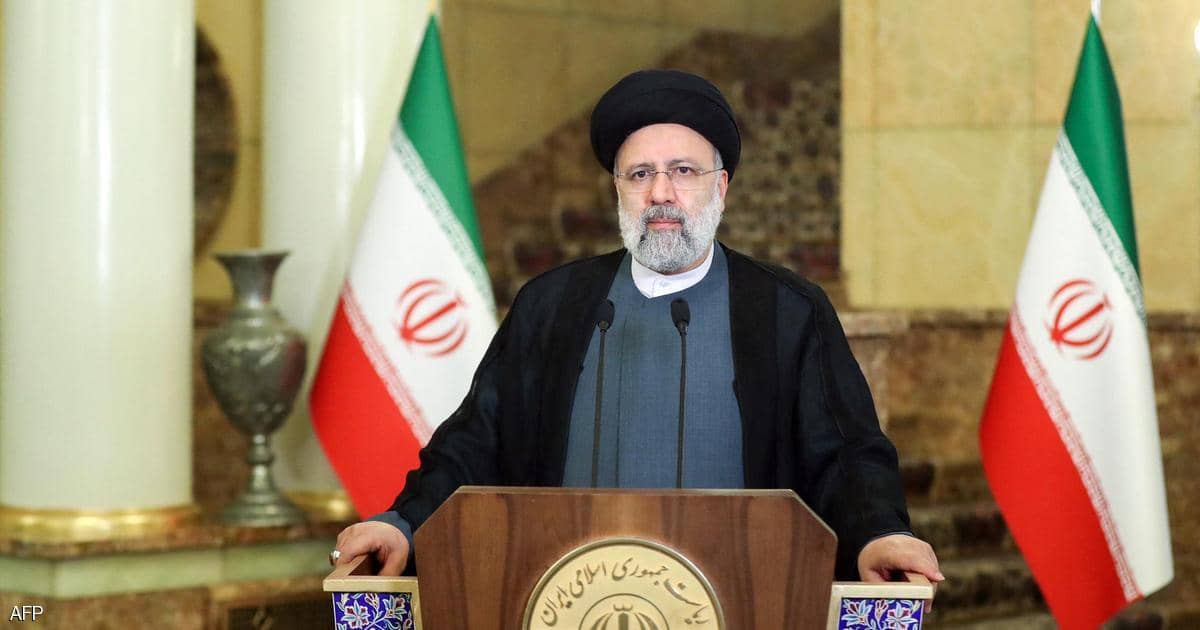 رئيس إيران يؤيد إجراء مفاوضات نووية تفضي لرفع كل العقوبات