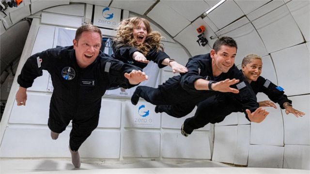 رحلات الفضاء السياحية: 4 رواد فضاء هواة يستعدون لرحلة حول الأرض