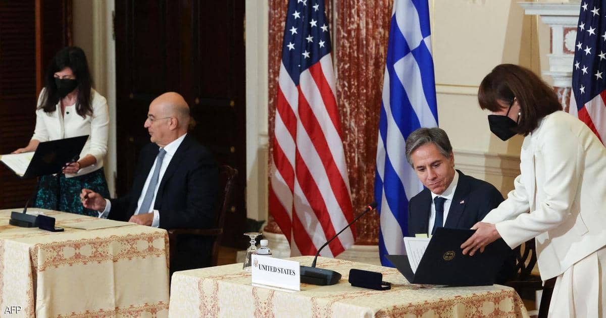 اتفاق أمني يمنح واشنطن العمل في 4 قواعد عسكرية في اليونان