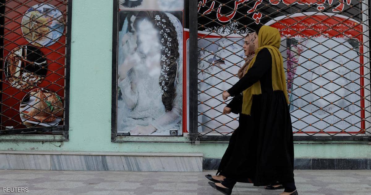 حكومة طالبان عن تعليم الفتيات: تطلبون كل الإصلاحات في شهرين؟