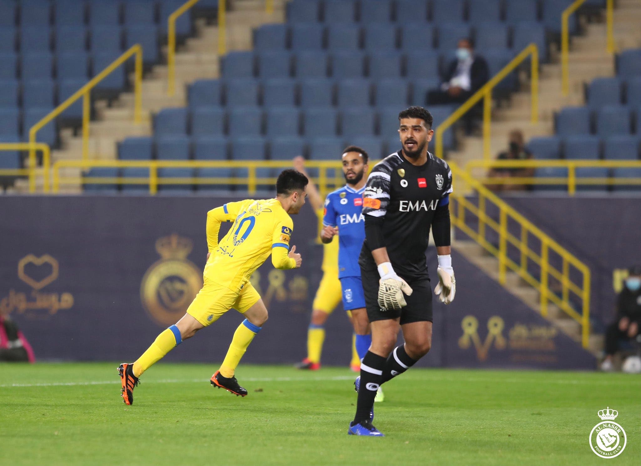 عقدة “الملعب” تلاحق الهلال أمام النصر