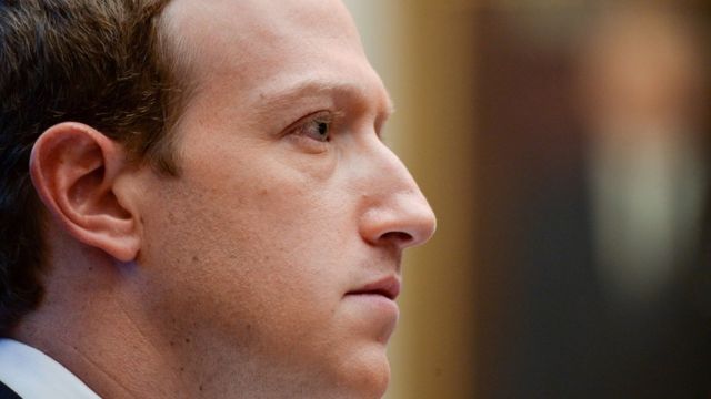 مارك زوكربيرغ يعتذر عن تعطل خدمات فيسبوك لمدة ست ساعات
