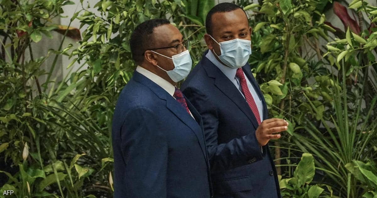 إثيوبيا.. آبي أحمد يتجه إلى جبهة القتال وينقل مهامه لنائبه