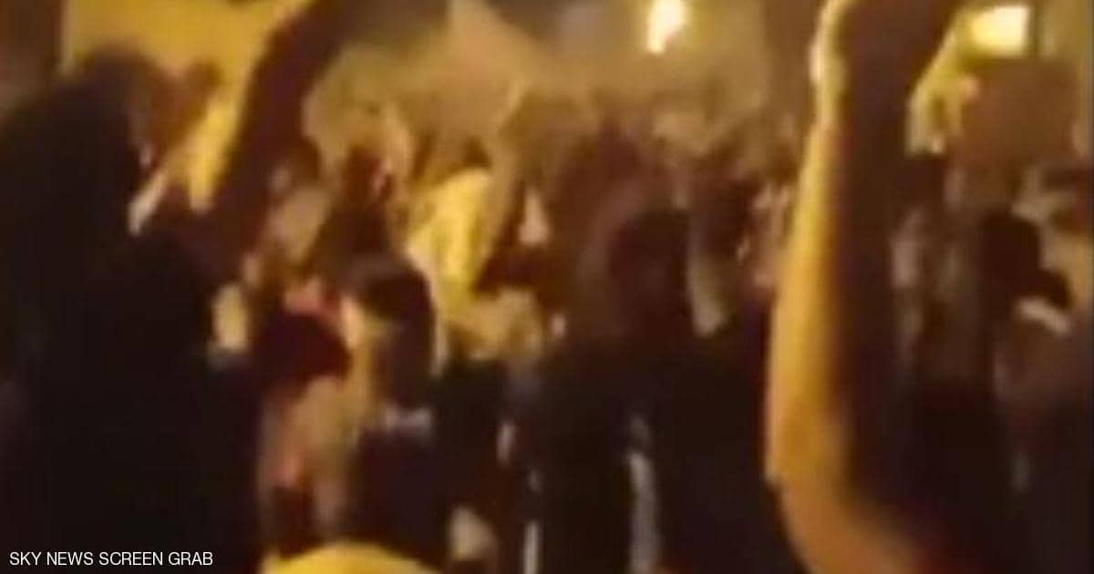 احتجاجات المياه في إيران.. اشتباكات بين الشرطة ومتظاهرين