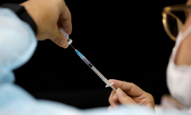 الإدارة الأميركية تمهل موظفي قطاعات معينة حتى 4 يناير لتلقي اللقاح