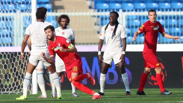 الهلال في مهمة إبعاد ضمك عن صدارة الدوري