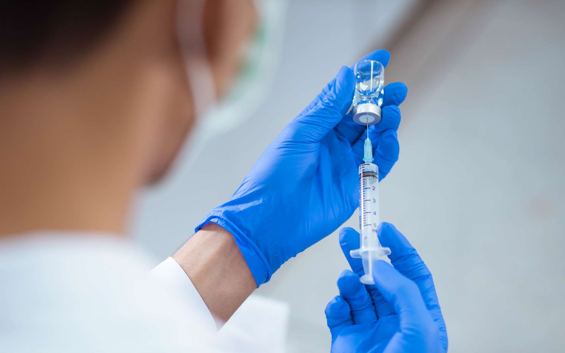 وزارة الصحة تطلق الحملة الوطنية للتلقيح ضد الأنفلونزا الموسمية
