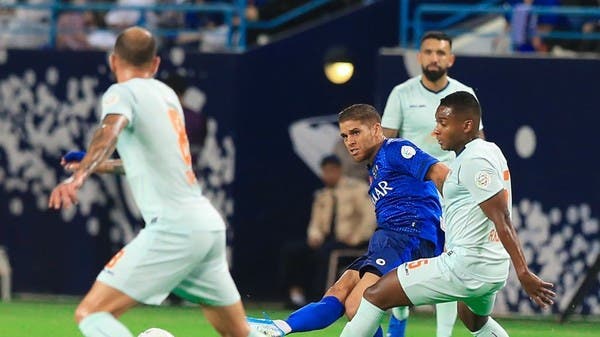 الهلال يواجه الفيحاء.. والنصر يبحث عن نقاط الطائي