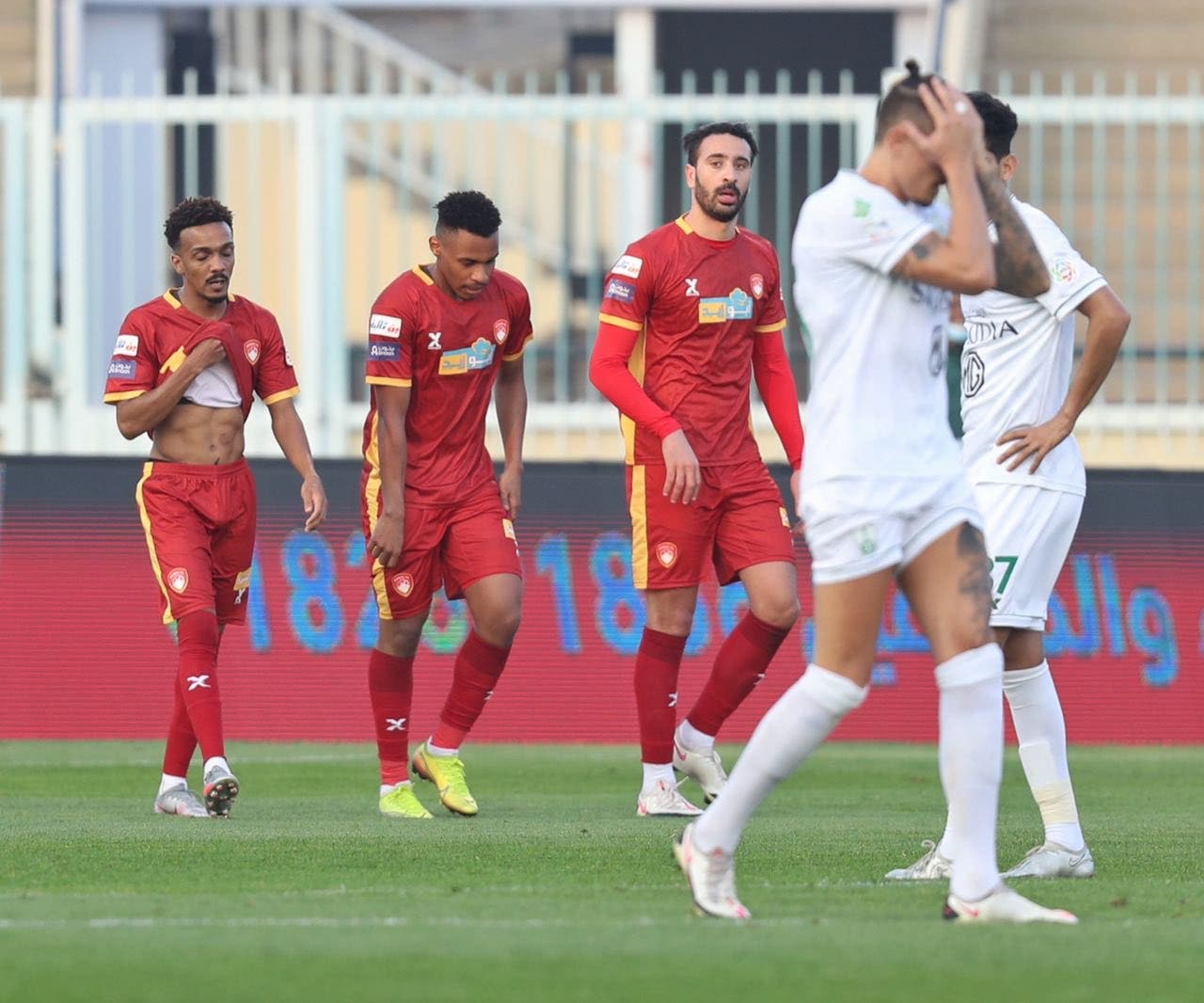 الهلال يواجه الباطن بحثاً عن الفوز الرابع.. والأهلي في اختبار صعب