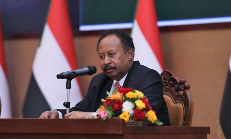 رئيس الوزراء السوداني يستقيل من منصبه