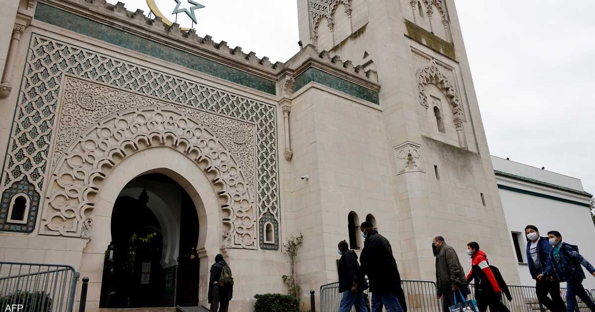 فرنسا تنهي فترة “الإسلام القنصلي”.. وتفتح صحفة “المنتدى”