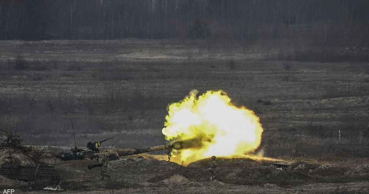 قصف مدفعي لليوم الثاني بأوكرانيا.. وأصابع الاتهام توجه لكييف