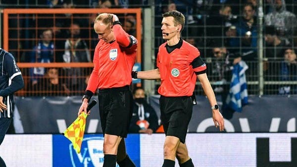 الاتحاد الألماني يفتح تحقيقاً بشأن إيقاف مباراة بوخوم ومونشنغلادباخ