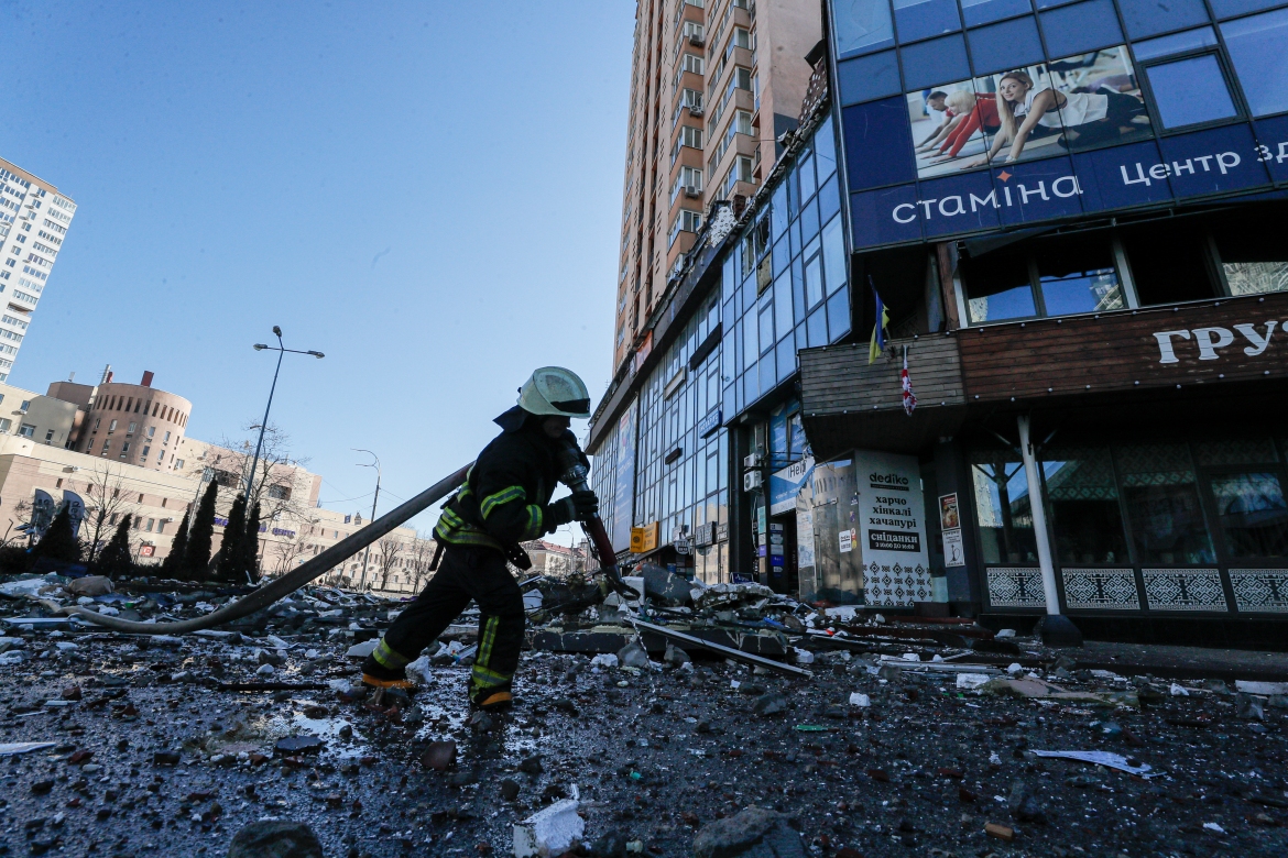 الداخلية الأوكرانية : روسيا قصفت برج بث تلفزيوني في كييف