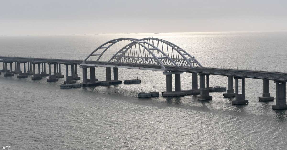 أوكرانيا تهدد بنسف “جسر كيرتش” الذي يربط بين موسكو والقرم