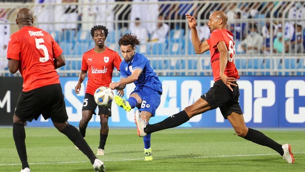 الهلال يهزم الريان ويبتعد في الصدارة