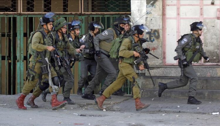 إصابات واعتقالات في صفوف الفلسطينيين في الضفة الغربية