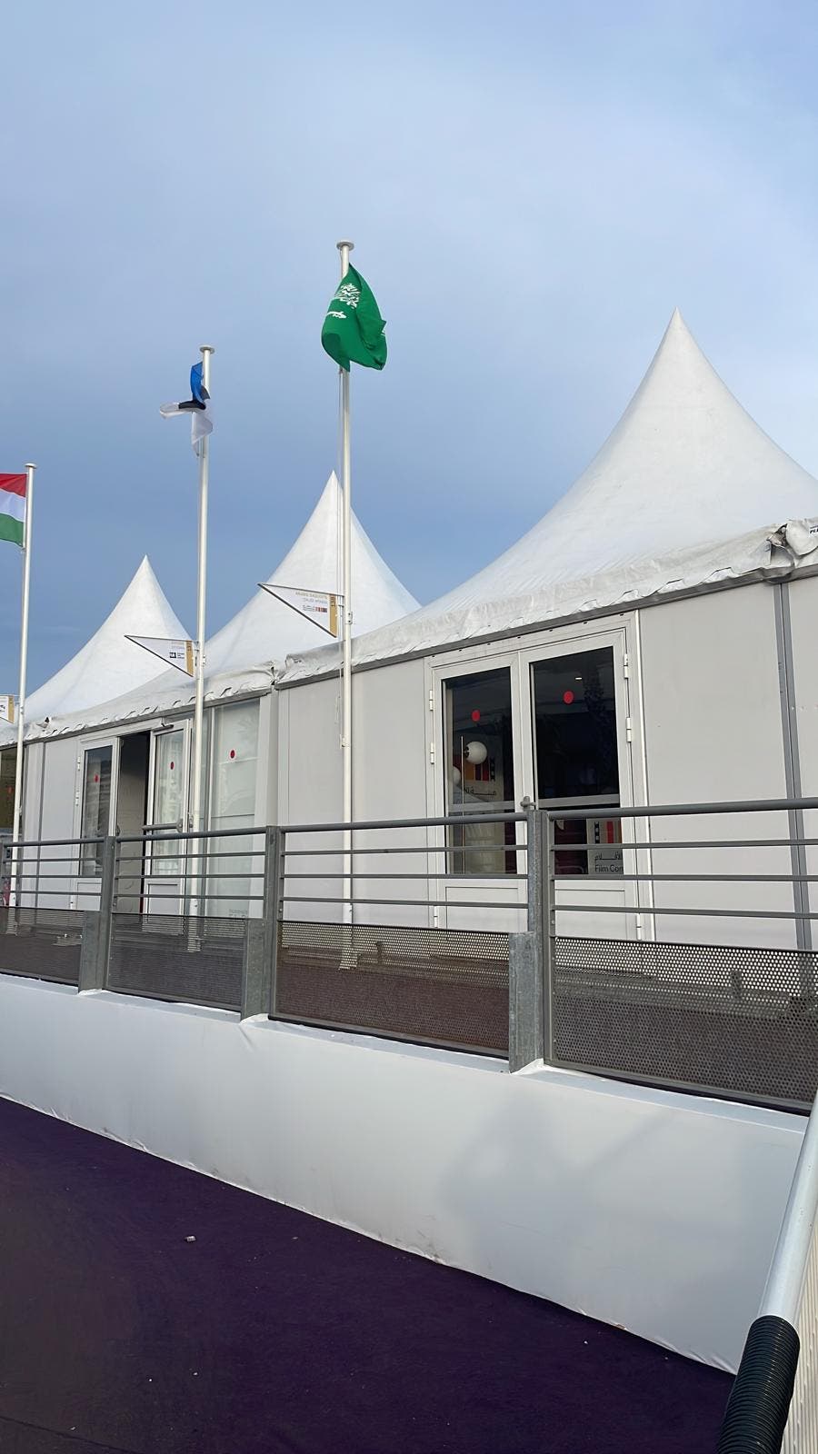 خيمة السعودية في مهرجان كان تجمع صناع السينما