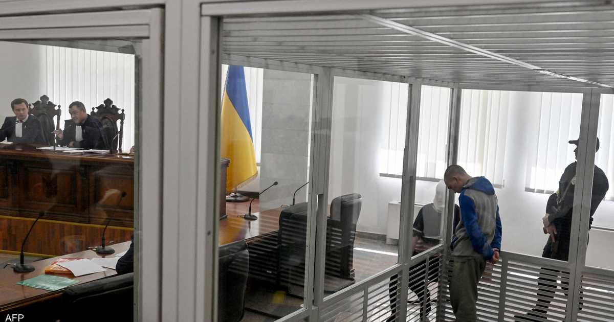 رغم الاعتراف.. محامي جندي روسي يحاكم في كييف يطلب البراءة