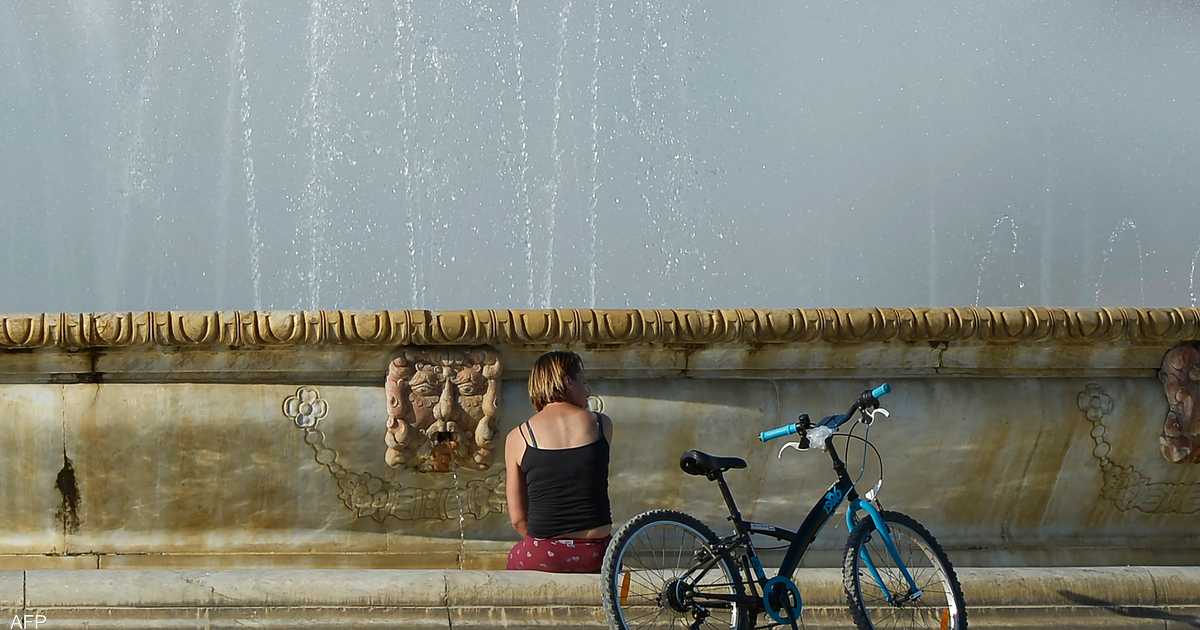 إسبانيا تكتوي بأشد موجة حر تسبق الصيف منذ 20 عاما