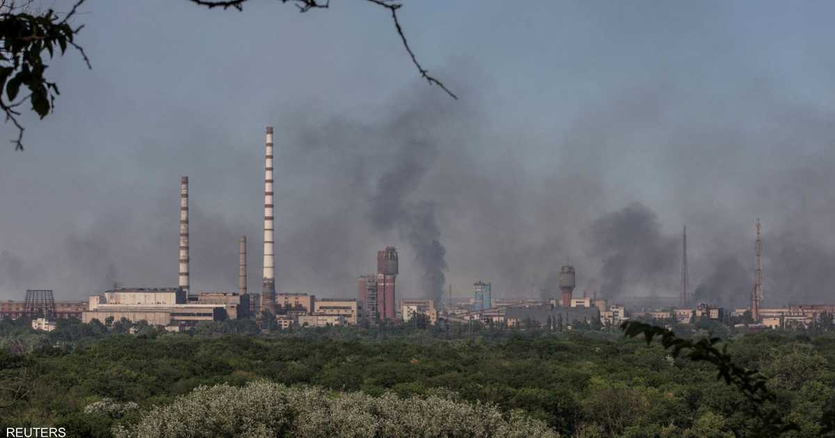 اندلاع حريق هائل بعد قصف طال مصنع كيماويات شرقي أوكرانيا