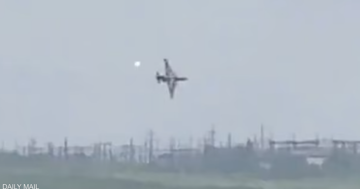 فيديو.. اللحظات الأخيرة قبل إسقاط طائرة جنرال روسي