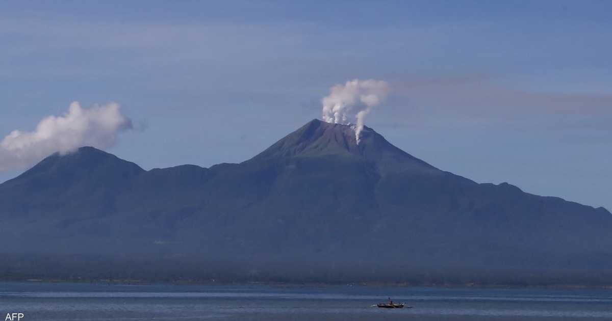 فيديو لثوران بركان يثير الذعر في الفلبين ويغطي قرى بالرماد