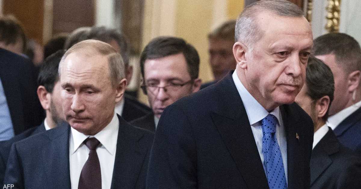 من “الباب” إلى “الـ 50 ثانية”.. شاهد ما فعله بوتن وأردوغان