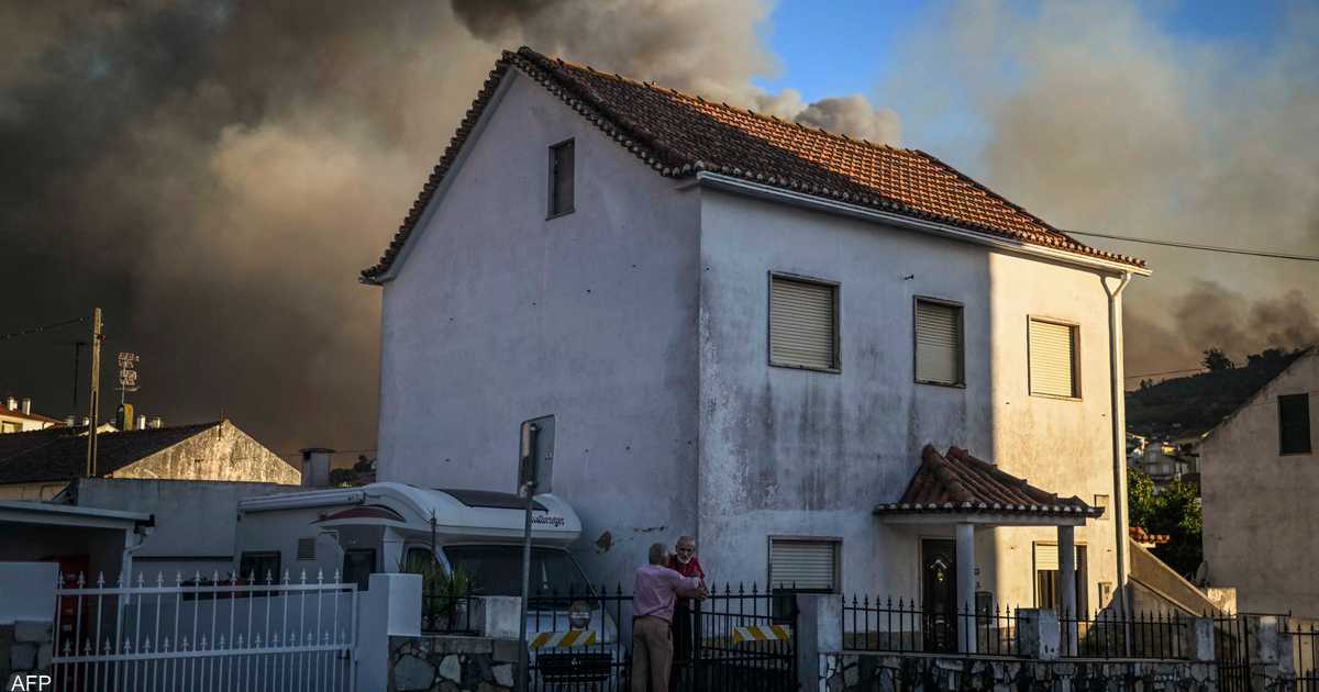 حريق كبير يندلع بغابات البرتغال.. وعمليات إخلاء لتجنب الأسوأ
