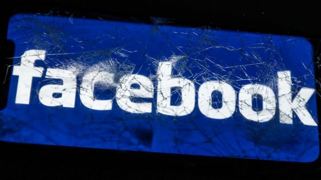خلل في فيسبوك يؤدي لإغراق صفحات المستخدمين بأخبار المشاهير وصفحاتهم