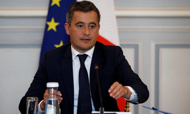 وزير داخلية فرنسا يواصل هجومه على بنزيما بسبب فلسطين