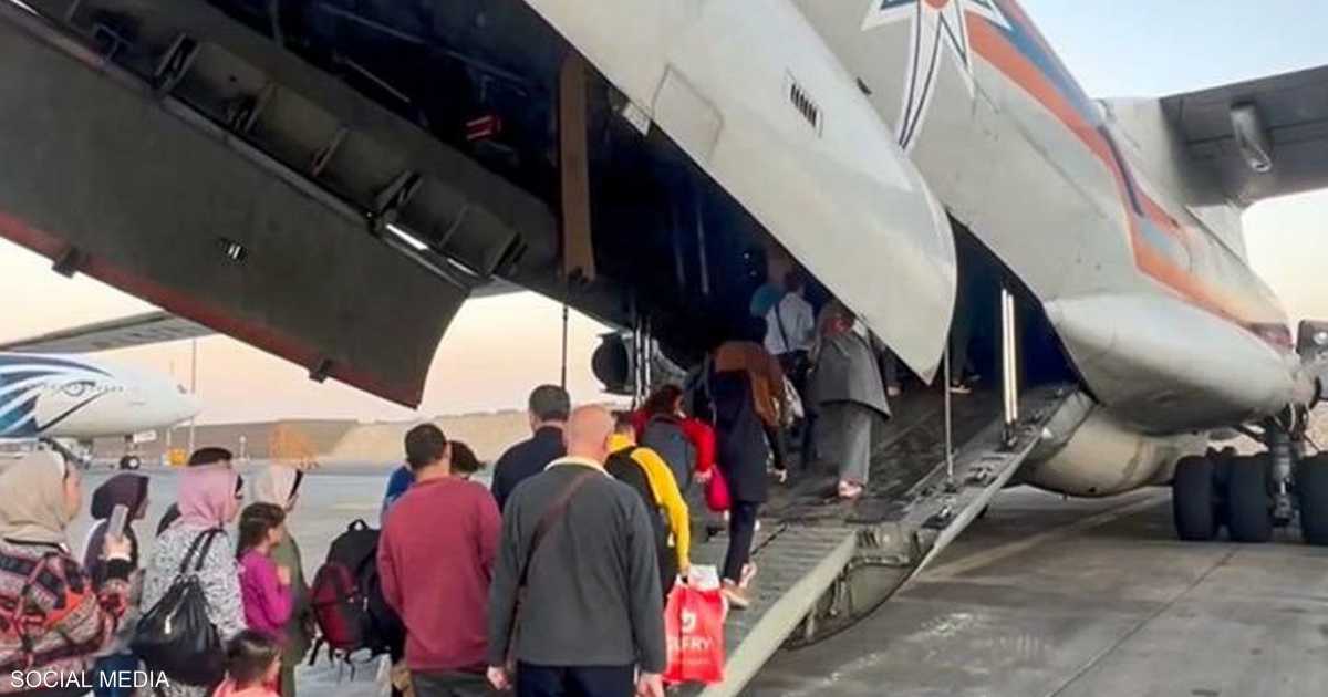 بعد إجلائهم من غزة.. رحلة خاصة تعيد 103 من الروس إلى موسكو