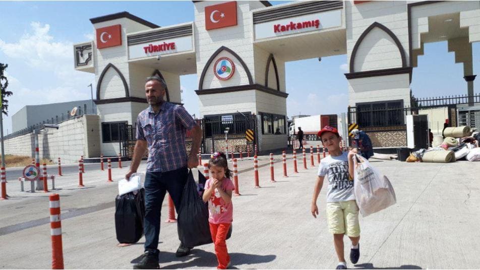 لحملة الكملك.. الآلية والشروط الرسمية لزيارة السوريين في تركيا لبلادهم