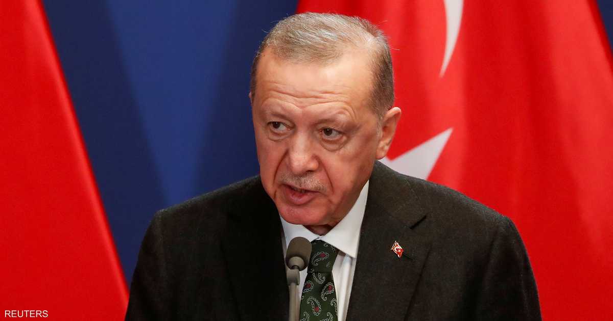 “صور المسؤولين المحذوفة” تورط أردوغان.. وفيديو يرصد ما حدث